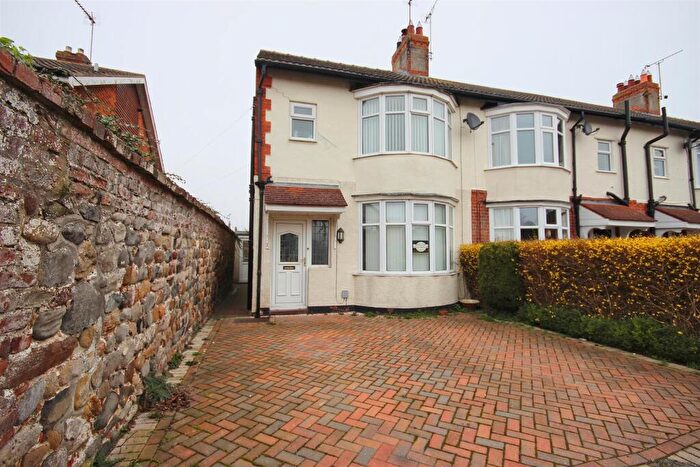 3 Bedroom End Of Terrace House For Sale In Football Green, Hornsea, HU18