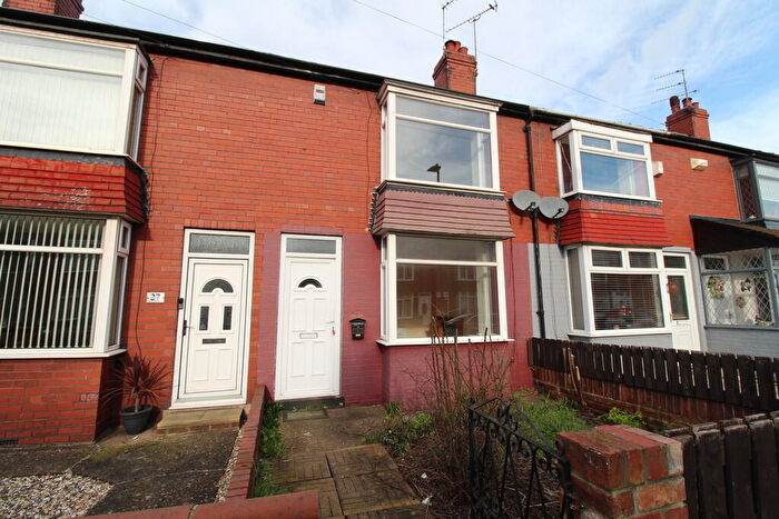 2 Bedroom Terraced House To Rent In Grove Avenue, DN5