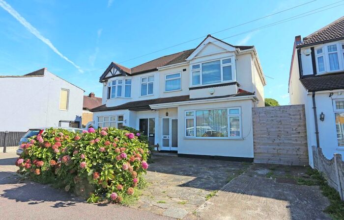3 Bedroom Semi-Detached House To Rent In Helen Road, Hornchurch, Gidea Park, RM11