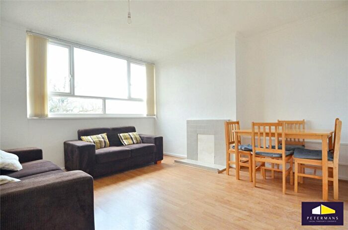 1 Bedroom Apartment To Rent In Hillcrest, Sunray Avenue, London, SE24