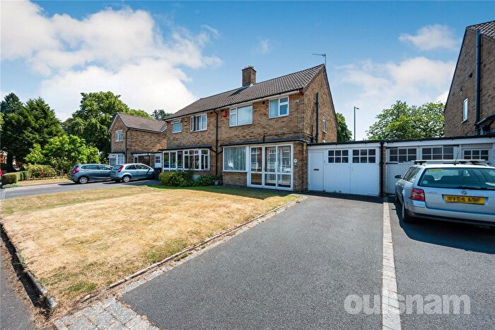 3 Bedroom Semi Detached House For Sale In Redmead Close, Kings Norton, Birmingham, B30
