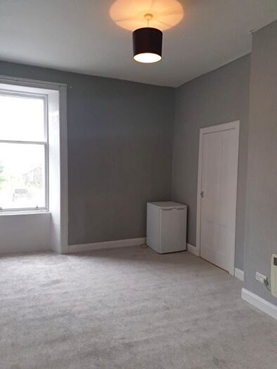 Studio To Rent In Glasgow Road, Paisley, Renfrewshire, PA1
