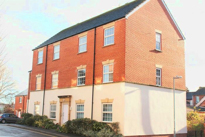 1 Bedroom Flat To Rent In Gatehouse Court, Taunton, TA1