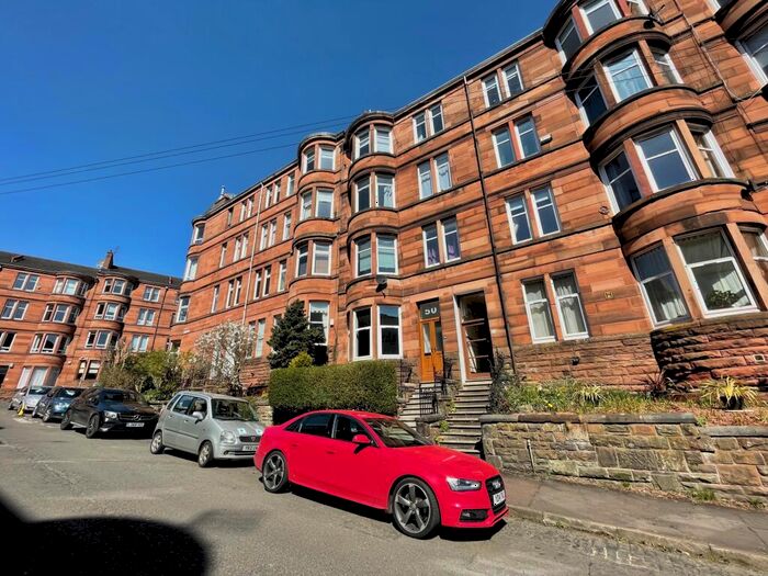 2 Bedroom Apartment To Rent In Trefoil Avenue, Shawlands, G41