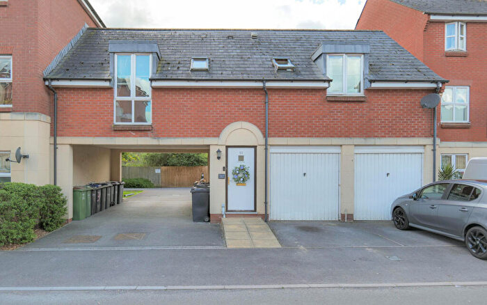 2 Bedroom Coach House For Sale In Foundry Close, Melksham, SN12