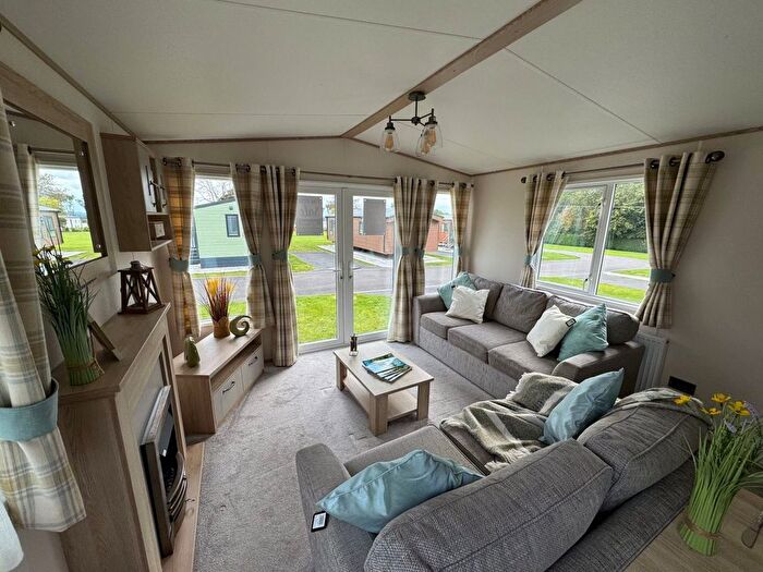 3 Bedroom Property For Sale In Fenny Bentley, Ashbourne, DE6