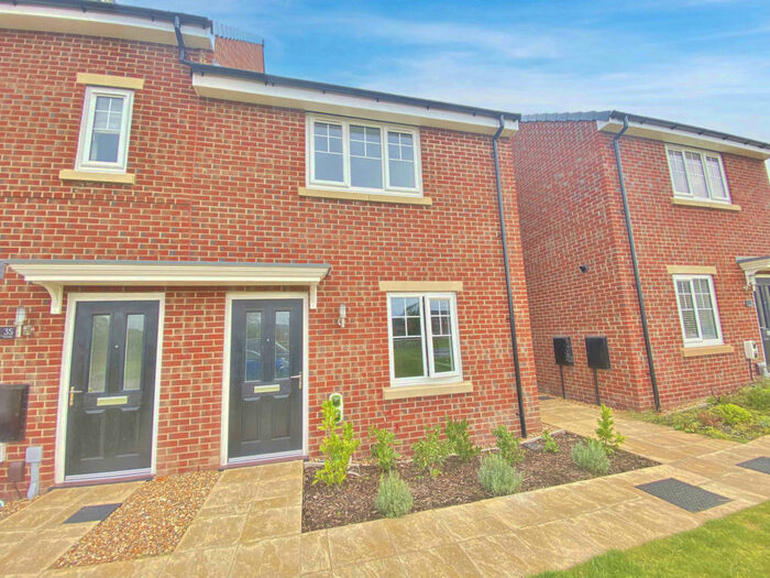 3 Bedroom Semi-Detached House To Rent In Twine Way, Farington Moss, PR26