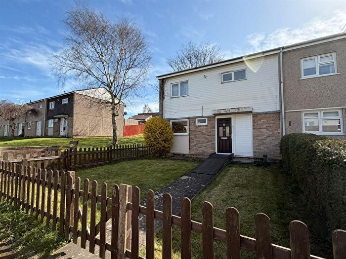 3 Bedroom Property For Sale In Vernon Close, Daventry, NN11