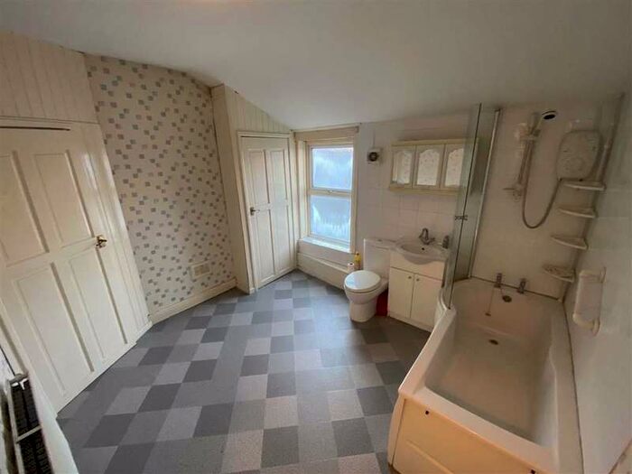 3 Bedroom Terraced House For Sale In Highfield Road, Salford, M6