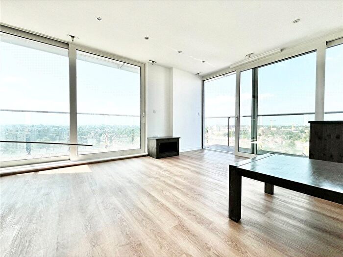 3 Bedroom Flat To Rent In The Blenheim Centre, Prince Regent Road, Hounslow, TW3