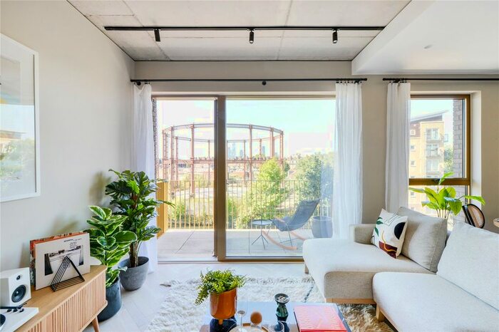 2 Bedroom Flat For Sale In W, Sheep Lane, London, E8