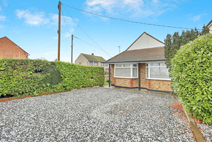 2 Bedroom Detached Bungalow For Sale In Church Road, Benfleet, SS7