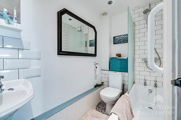 3 Bedroom End Of Terrace House For Sale In Constance Place, Millfields, Plymouth, PL1