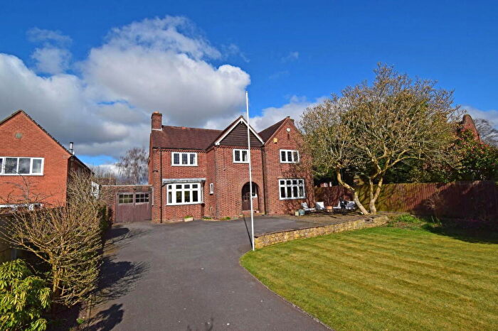 4 Bedroom Detached House For Sale In College Road, Bromsgrove, Worcestershire, B60