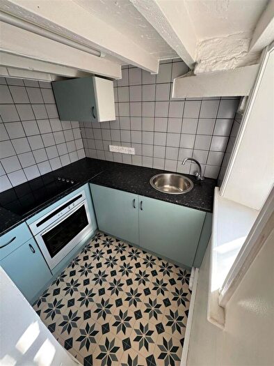 1 Bedroom Terraced House To Rent In Clifton Street, Sowerby Bridge, HX6