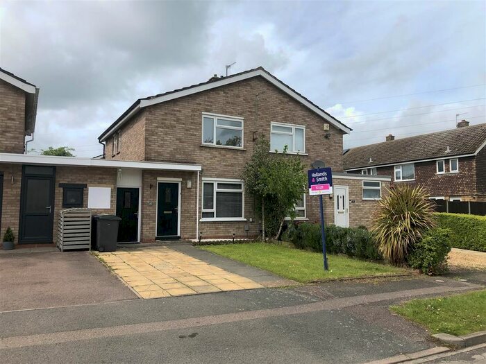 2 Bedroom Terraced House To Rent In Humber Avenue, Bedford, MK41