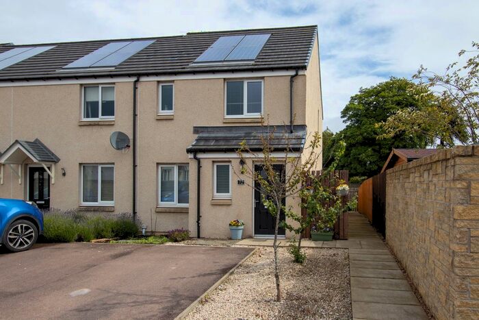 3 Bedroom End Of Terrace House For Sale In Finlay Drive, Arbroath, DD11