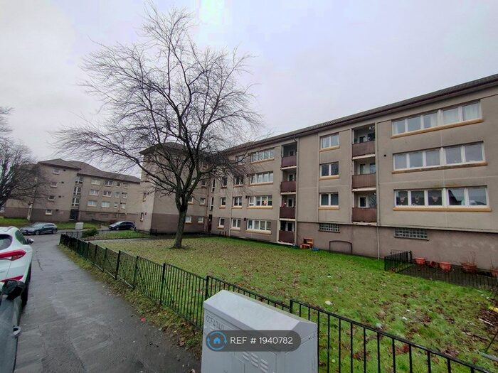 2 Bedroom Flat To Rent In Keal Avenue, Glasgow, G15