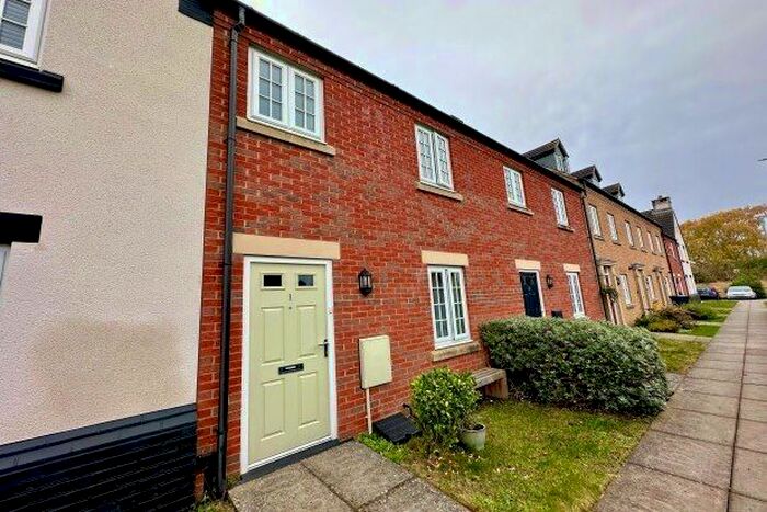 3 Bedroom Property To Rent In Pritchard Walk, Cambridge, CB25