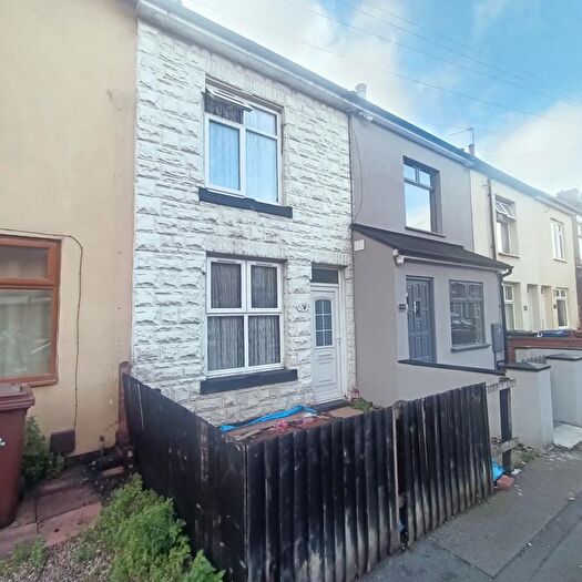 3 Bedroom House To Rent In Annglesey Road, Burton On Trent, DE14