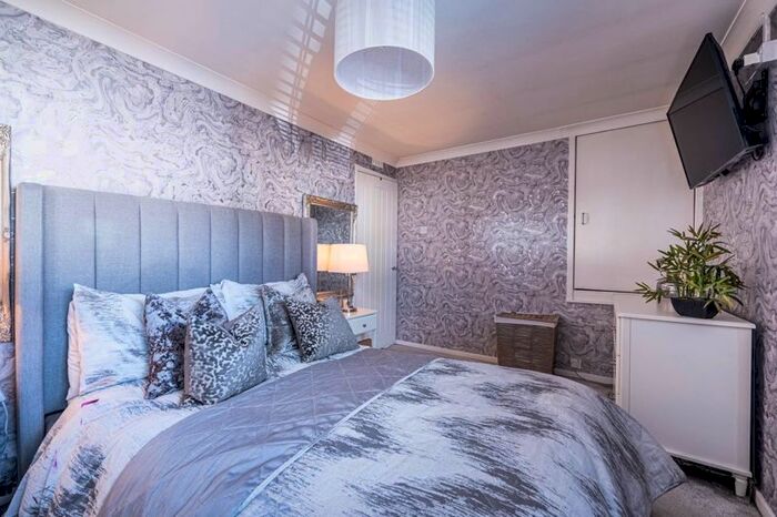2 Bedroom End Of Terrace House For Sale In Ettrick Street, Wishaw, ML2