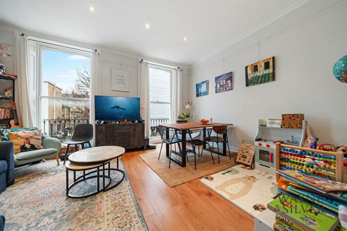 2 Bedroom Apartment To Rent In Cosway Street, London, NW1