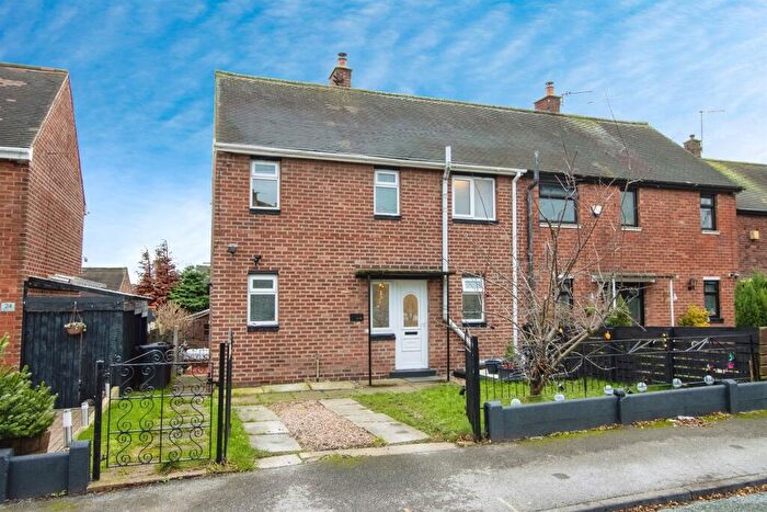 3 Bedroom Semi-Detached House For Sale In The Avenue, Tankersley, Barnsley, S75