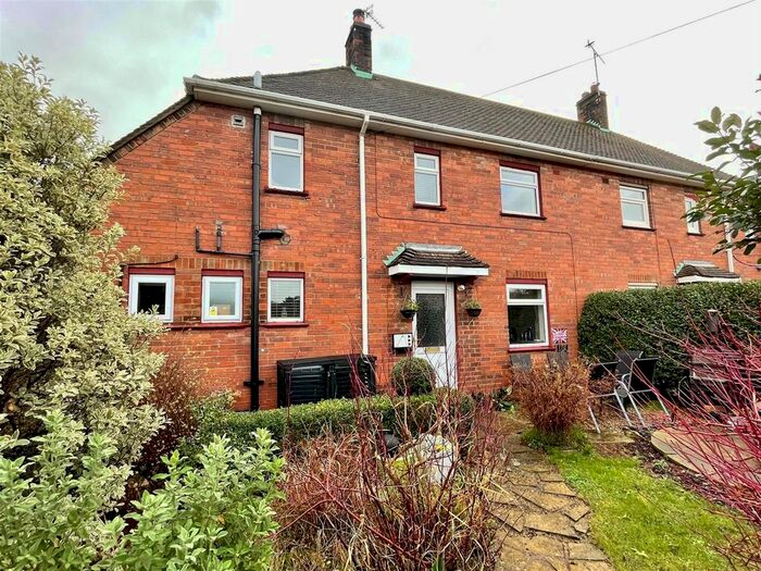3 Bedroom Semi-Detached House For Sale In Toad Lane, Elston, Newark NG23