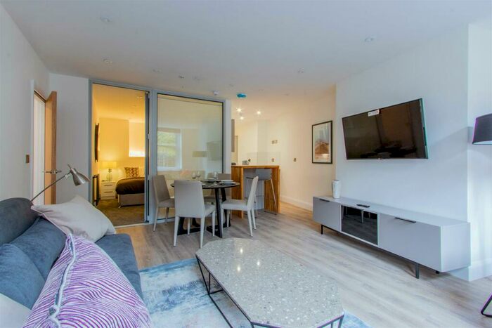 2 Bedroom Apartment For Sale In Westgate Street, City Centre, Cardiff, CF10