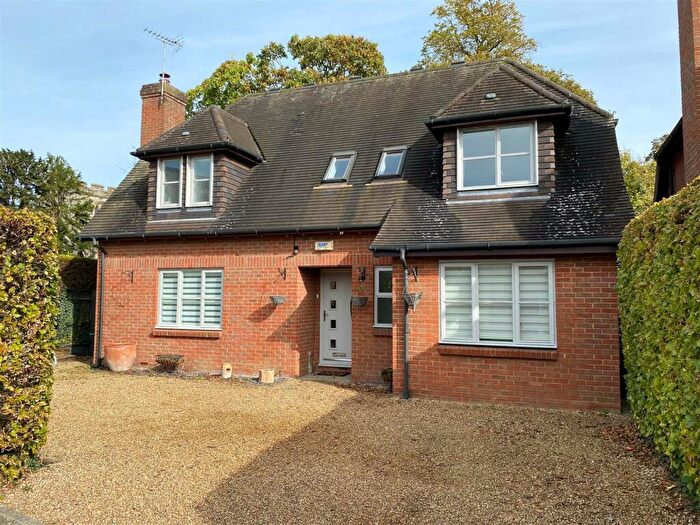 4 Bedroom Detached House To Rent In Windmill Close, Ivinghoe, LU7