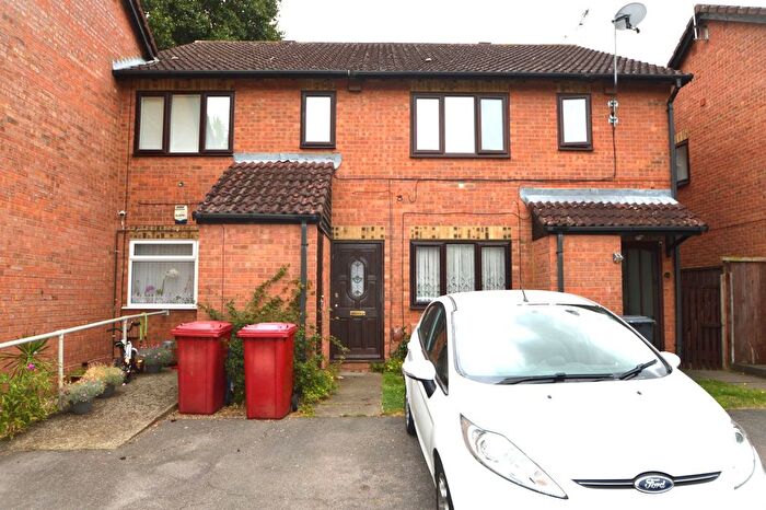 1 Bedroom Parking To Rent In Baird Close, Slough, Berkshire, SL1