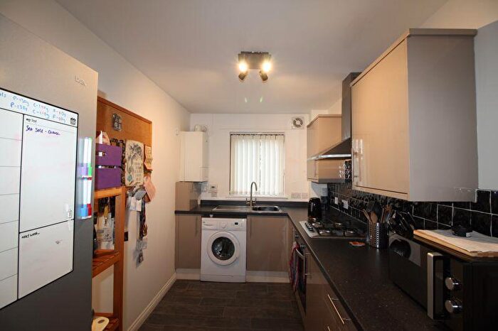 2 Bedroom Flat For Sale In Colville Gardens, Alloa, FK10