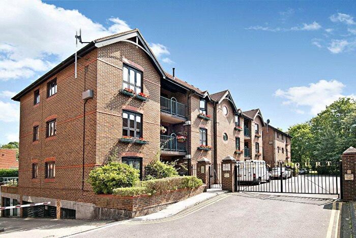 1 Bedroom Apartment To Rent In Regent Court, Sheet Street, Windsor, Berkshire, SL4
