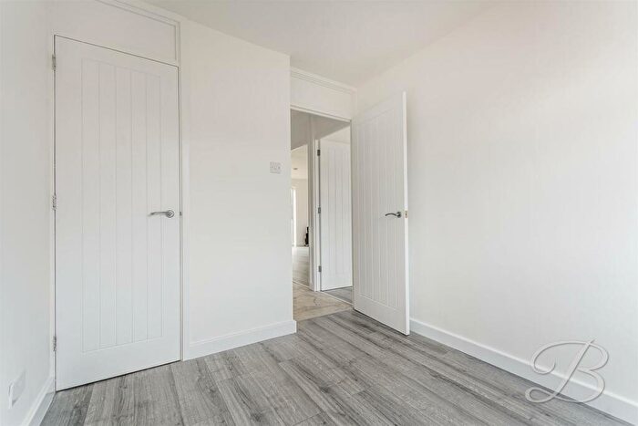 2 Bedroom Bungalow For Sale In Lynd Close, Selston, Nottingham, NG16