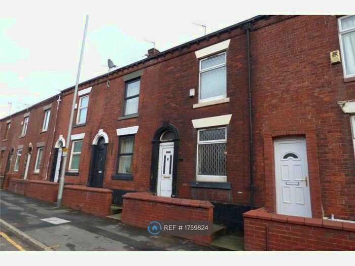 2 Bedroom Terraced House To Rent In Ashton Road, Oldham, OL8
