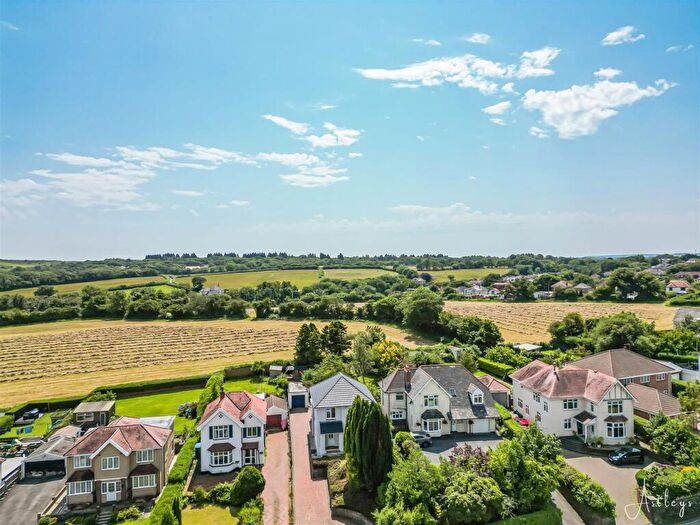 4 Bedroom Detached House For Sale In Gower Road, Upper Killay, Swansea, SA2