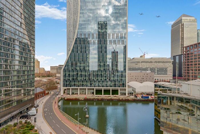 1 Bedroom Flat For Sale In Landmark East, Marsh Wall London, E14