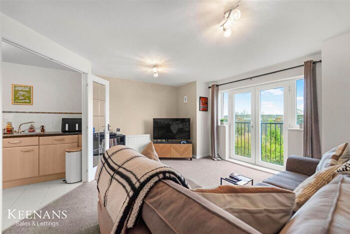 2 Bedroom Flat For Sale In Oakwood Grove, Radcliffe, Manchester, M26