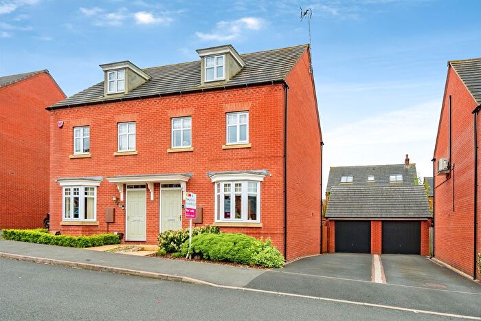 3 Bedroom Semi-Detached House For Sale In Barton Drive, Ashbourne, DE6