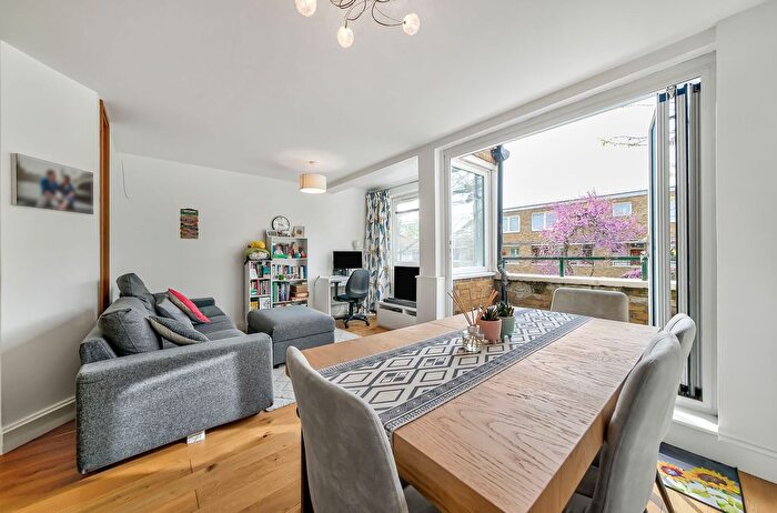 2 Bedroom Maisonette For Sale In Harewood Avenue, Marylebone, London, NW1