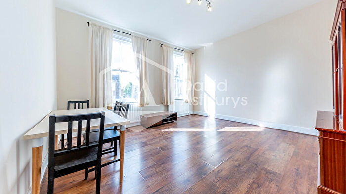 1 Bedroom Apartment To Rent In Blackstock Road, Finsbury Park, London, N4