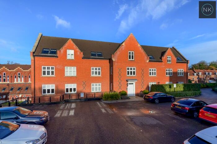 2 Bedroom Apartment To Rent In Campbell Court, The Galleries, Warley, Brentwood, Essex, CM14