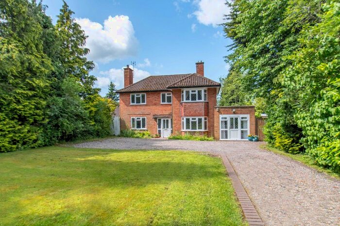 4 Bedroom Detached House For Sale In Grange Lane, Alvechurch, Birmingham, Worcestershire, B48