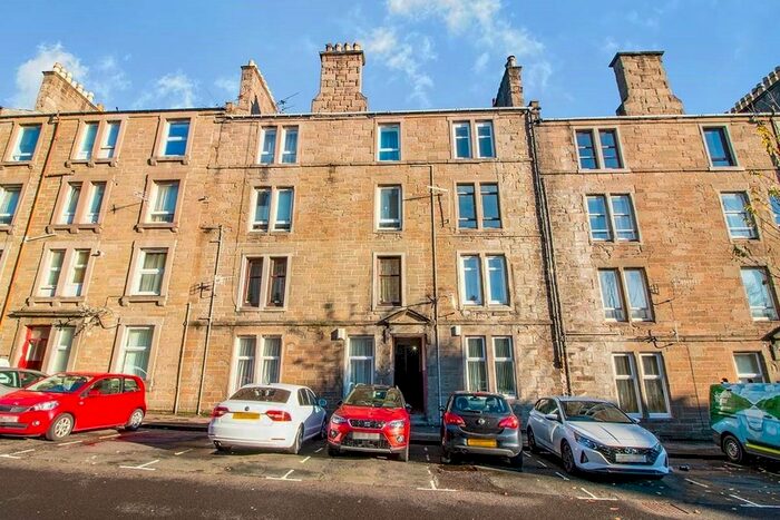 1 Bedroom Flat To Rent In Baldovan Terrace, Dundee DD4