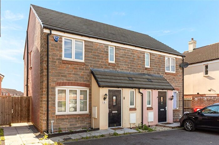3 Bedroom Semi-detached House For Sale In Aubretia Road, Lyde Green, Bristol, BS16