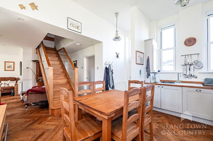3 Bedroom End Of Terrace House For Sale In Constance Place, Millfields, Plymouth, PL1