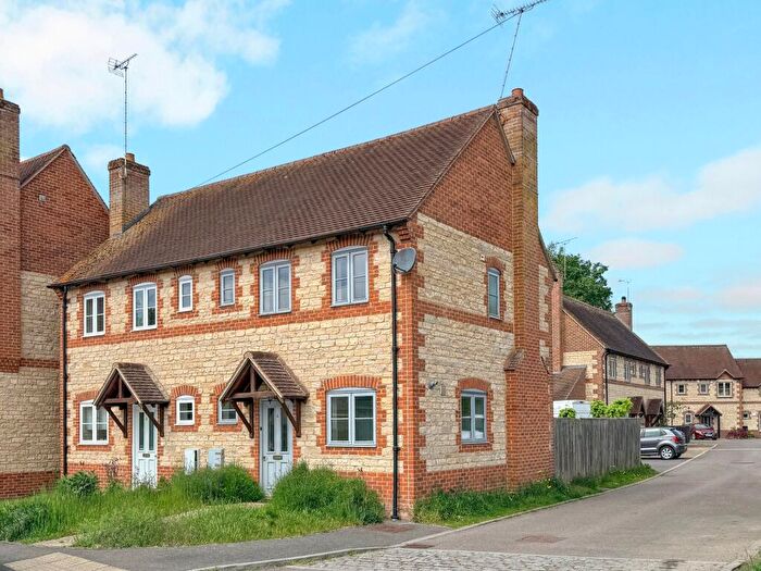 2 Bedroom Semi-Detached House For Sale In Waylands, Uffington, SN7