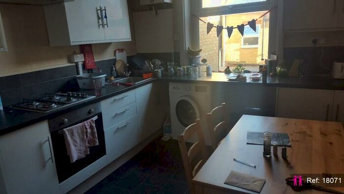 5 Bedroom Apartment To Rent In Surbiton Road, Kingston Upon Thames, KT1