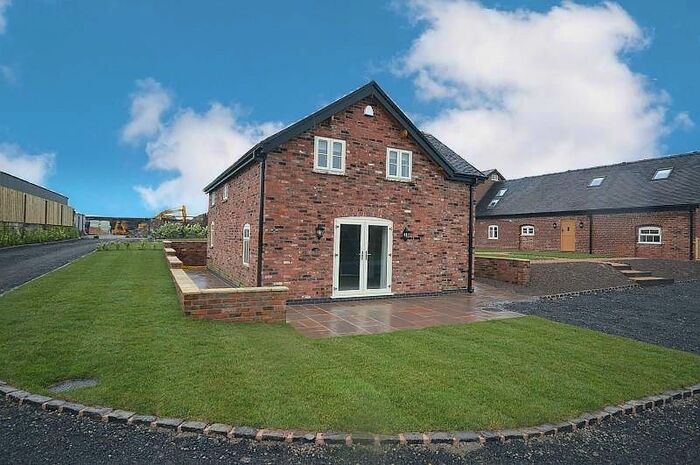 3 Bedroom Barn Conversion To Rent In Hilltop Farm, Chester Road, Woodford, SK7