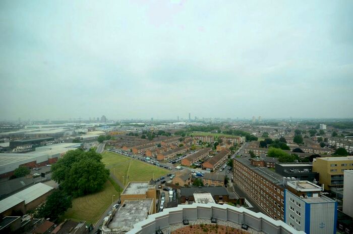 1 Bedroom Flat To Rent In Barking Road, Vermillion, Canning Town, London, E16